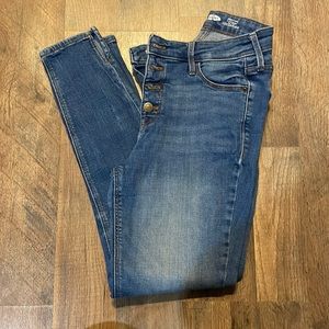 Only worn twice in good condition